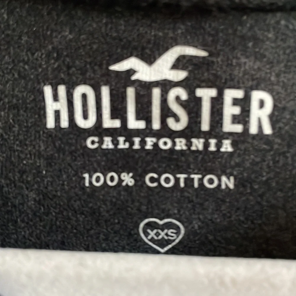 •HOLLISTER SHIRT• - Picture 4 of 4